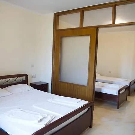 Ξενοδοχείο με διαμερίσματα Calypso Luxury